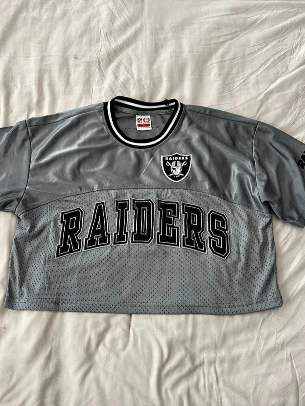 NFL Team Apparel Raiders jersey Raiders Cropped Jersey in Gray Size Small Like